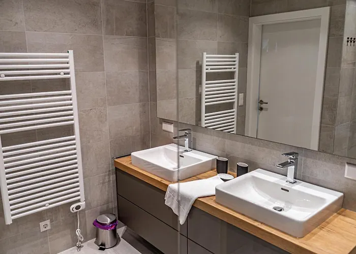 21 Alpe Maritima - Feriendomizil Am Ossiachersee Mit Seeblick